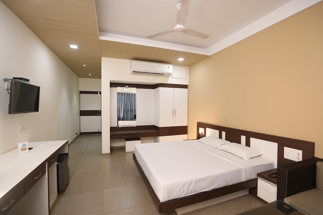 AC Deluxe Room 1