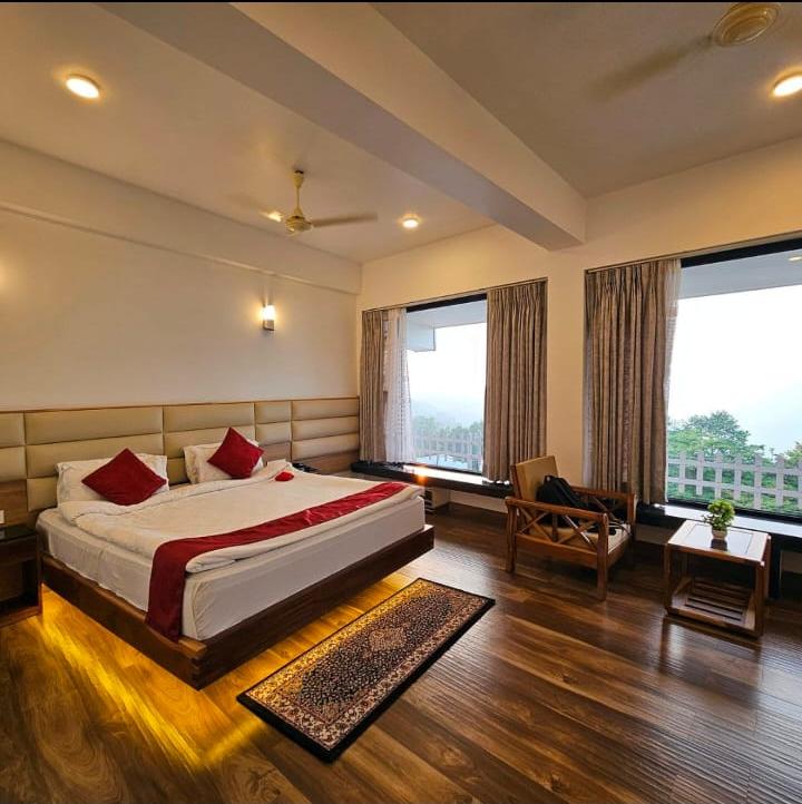 AC Family Room 1
